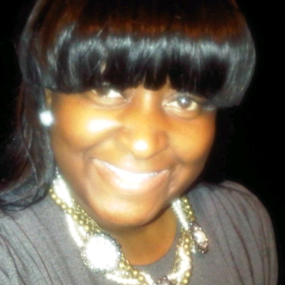 Meet your Posher, Angela